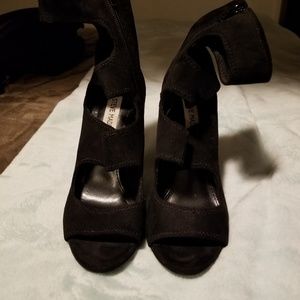 Steve madden heels size 6